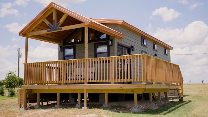 Design malého domu na míru s ložnicí v přízemí